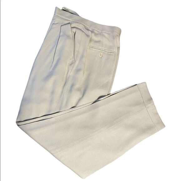 Vintage Crepe Silk Ecru Blazer and Pants suit - Jones New York - Picture 3 of 16